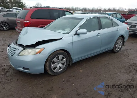 2007 Toyota Camry Le z USA, uszkodzony, nr VIN 4T1BE46K47U572097